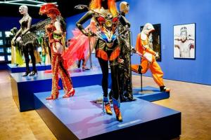 Мода и европейская культура в 5 главных fashion-выставках 2020 года