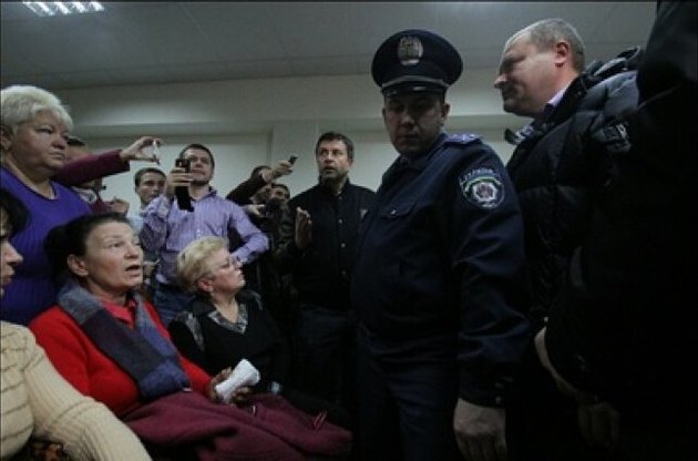 Члены окружной комиссии Пилипишина-Левченко пожаловались, что «свободовцы» угрожали им расправой