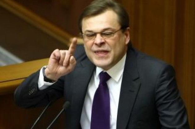 В «Батьківщині» заявили, что кандидату от оппозиции Терехину в округе №211 сломали ребро и палец