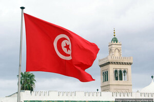 Тунис частично возвращается к ограничениям из-за COVID-19