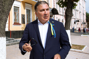 Саакашвили решил отказаться от премьерского кресла