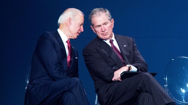 Джордж Буш поздравил Байдена с победой на выборах