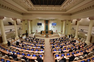 Партия Саакашвили сложила все депутатские мандаты в парламенте Грузии