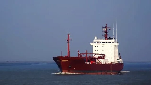 У берегов Бенина атаковали танкер с украинцами, 15 моряков взяли в плен – СМИ