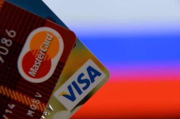 Нацбанк требует от Visa и Masterсard остановить обслуживание карт, эмитированных банками России