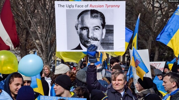 Как Сталин и Путин пришли к геноциду украинцев? 
