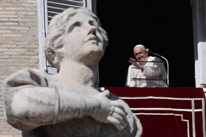 «И не забывайте о мученической Украине» – Папа Франциск призвал молиться за мир