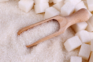 Цены на продукты: в Украине подешевел сахар