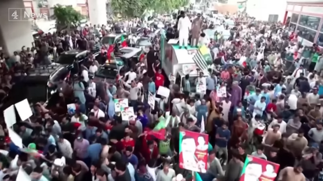 Пакистан всколыхнули протесты против ареста экс-премьера Имрана Хана