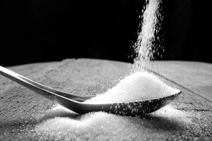 Кабмин временно запретил вывоз сахара из Украины 