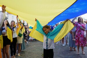 Утраченное поколение. Как государство сняло с себя ответственность за образование украинских детей за рубежом