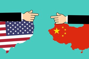 США заявляют, что укрепление отношений с Вьетнамом не является шагом "холодной войны" против Китая