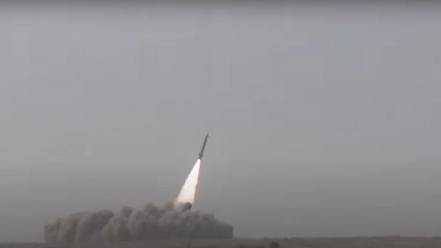 Пакистан успешно испытал ракетную систему Fatah-II, способную поражать цели на расстоянии до 400 км — видео
