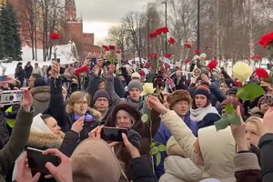 В центре Москвы собрались родственники мобилизованных, которые требуют от Путина вернуть оккупантов домой