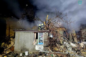 Во время атаки дронов в Одессе погибли три человека, в городе вспыхнул пожар