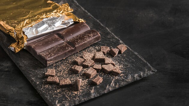 В Киеве трое детей отравились шоколадом с гуманитарки