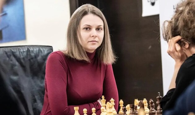 Звездная украинская шахматистка отказалась от рукопожатия с двумя россиянками в Канаде