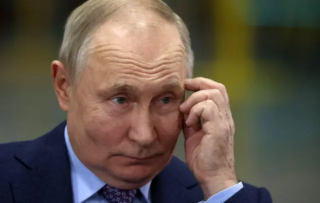 Режим Путіна, як і радянська система постійно перебуває на межі краху — Foreign Affairs 