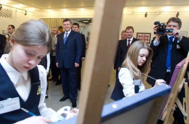 Янукович объявил 2013 год – годом детского творчества