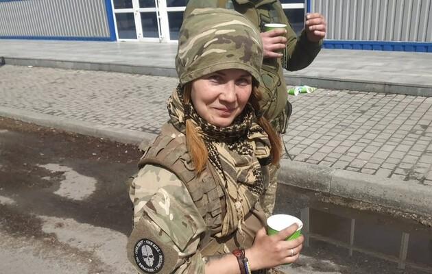 Під час відходу з Авдіївки загинула снайперка Катерина Шинкаренко